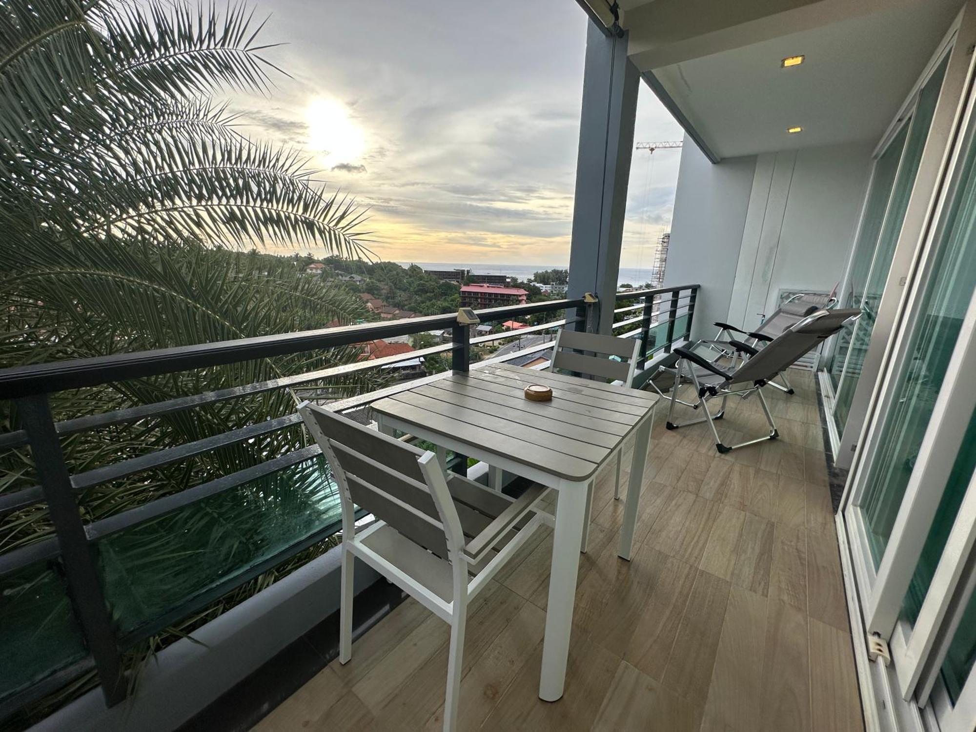 Phuket Condominium Karon Beach Екстериор снимка